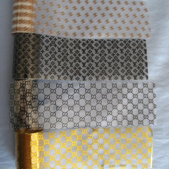 Gold Nail Foils w/Applicator - Picture 4 of 6